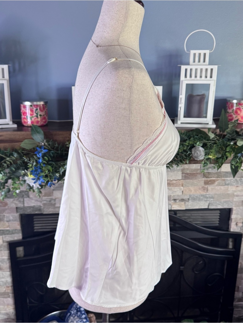 Flora by Flora Nikrooz White Satin Lace Trim Camisole Cami Top Medium - Picture 7 of 12